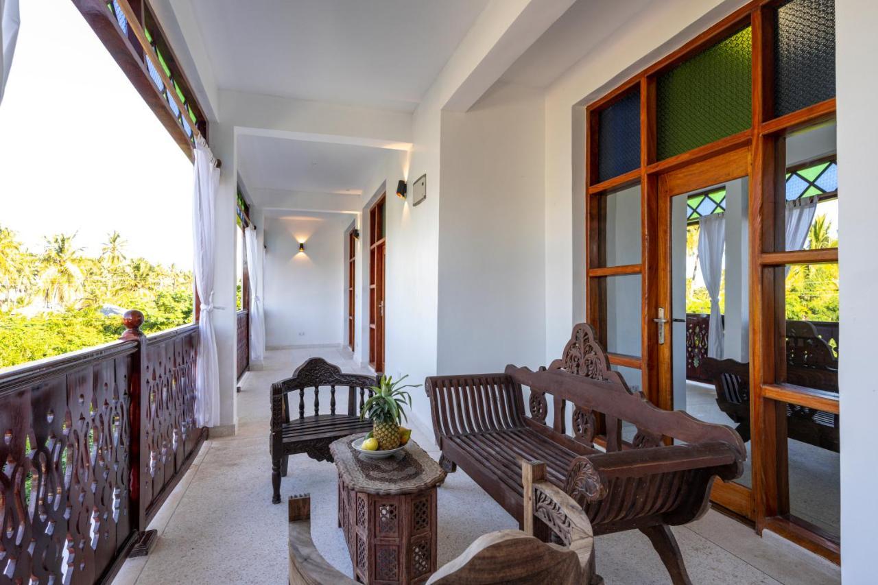 Tasneem Islamic Luxury Suites Jambiani  Exterior foto